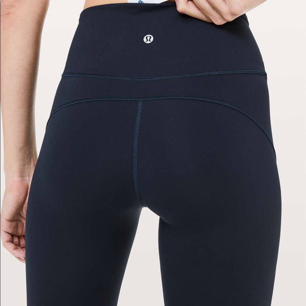 🌿NWT Lululemon In Movement 19” TRNV